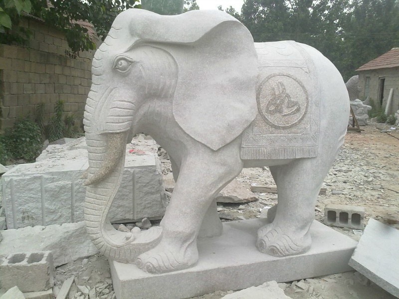 石大象雕塑