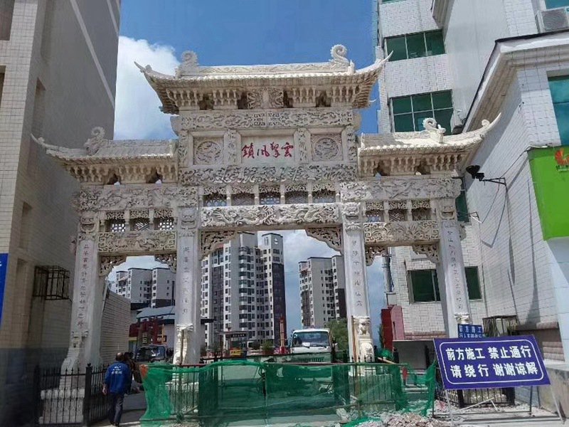 小区仿古石牌坊
