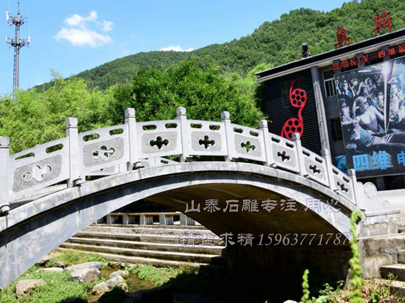 桥面石栏杆